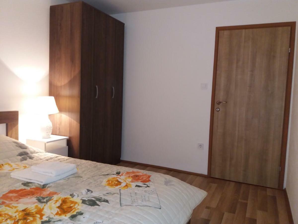 Apartments Mirkovic ツェティニェ エクステリア 写真