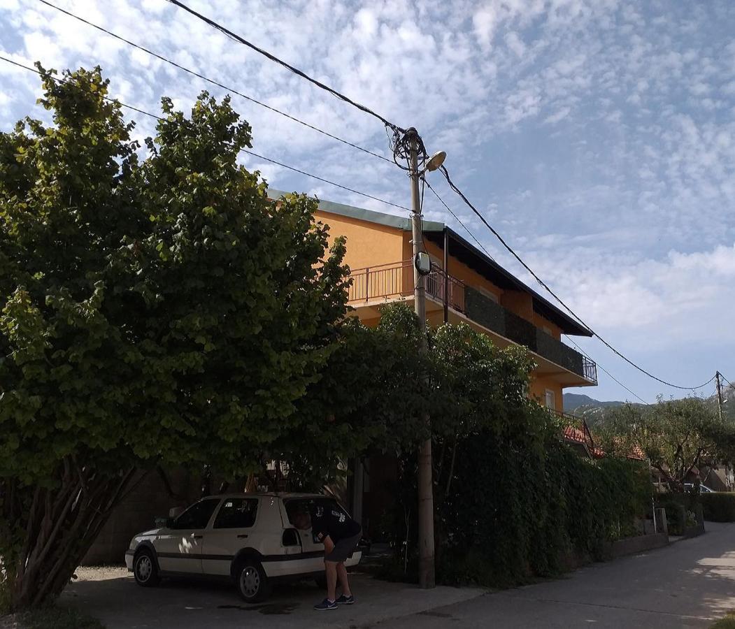 Apartments Mirkovic ツェティニェ エクステリア 写真